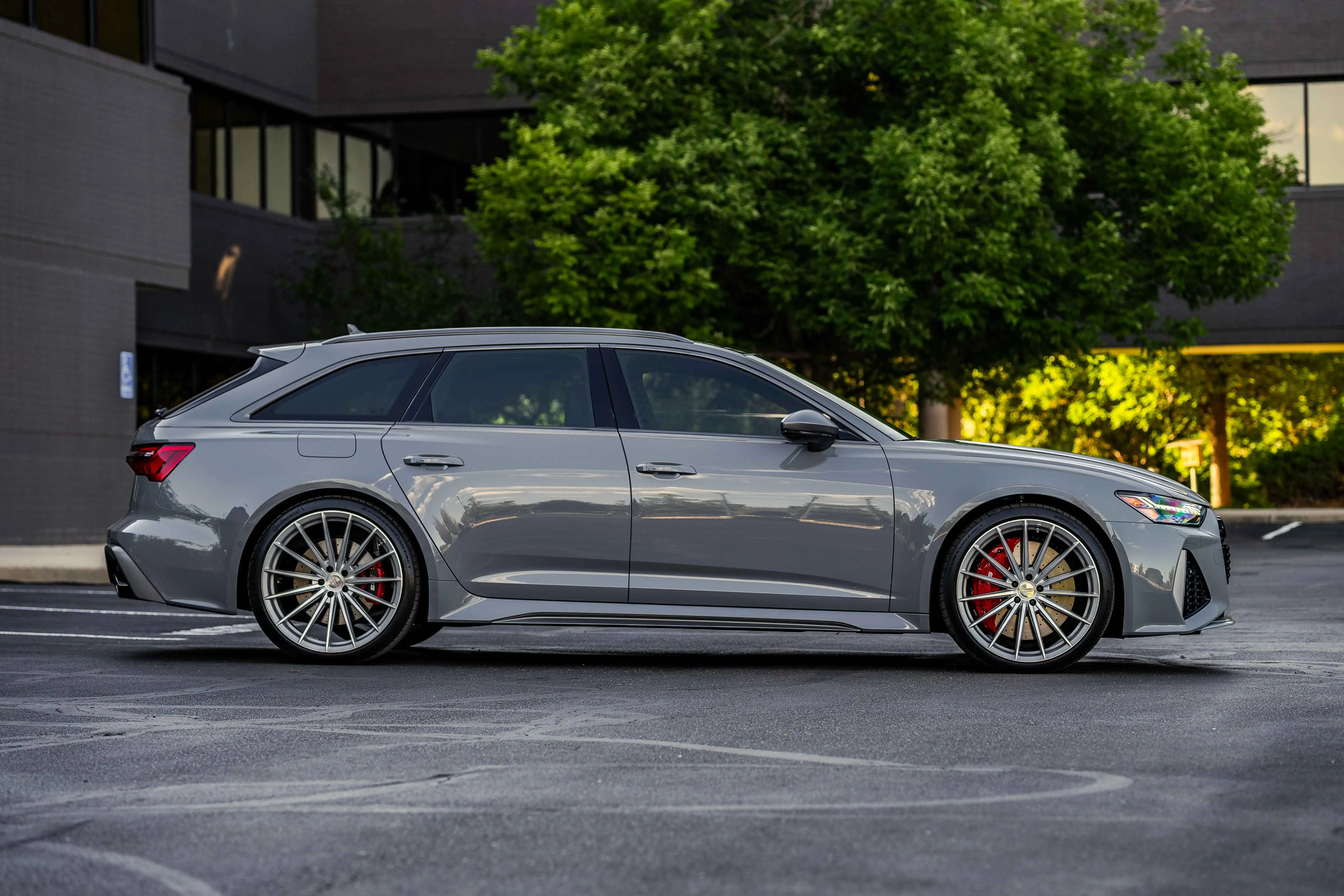 2026 Audi RS 6 Avant Performance photo 5
