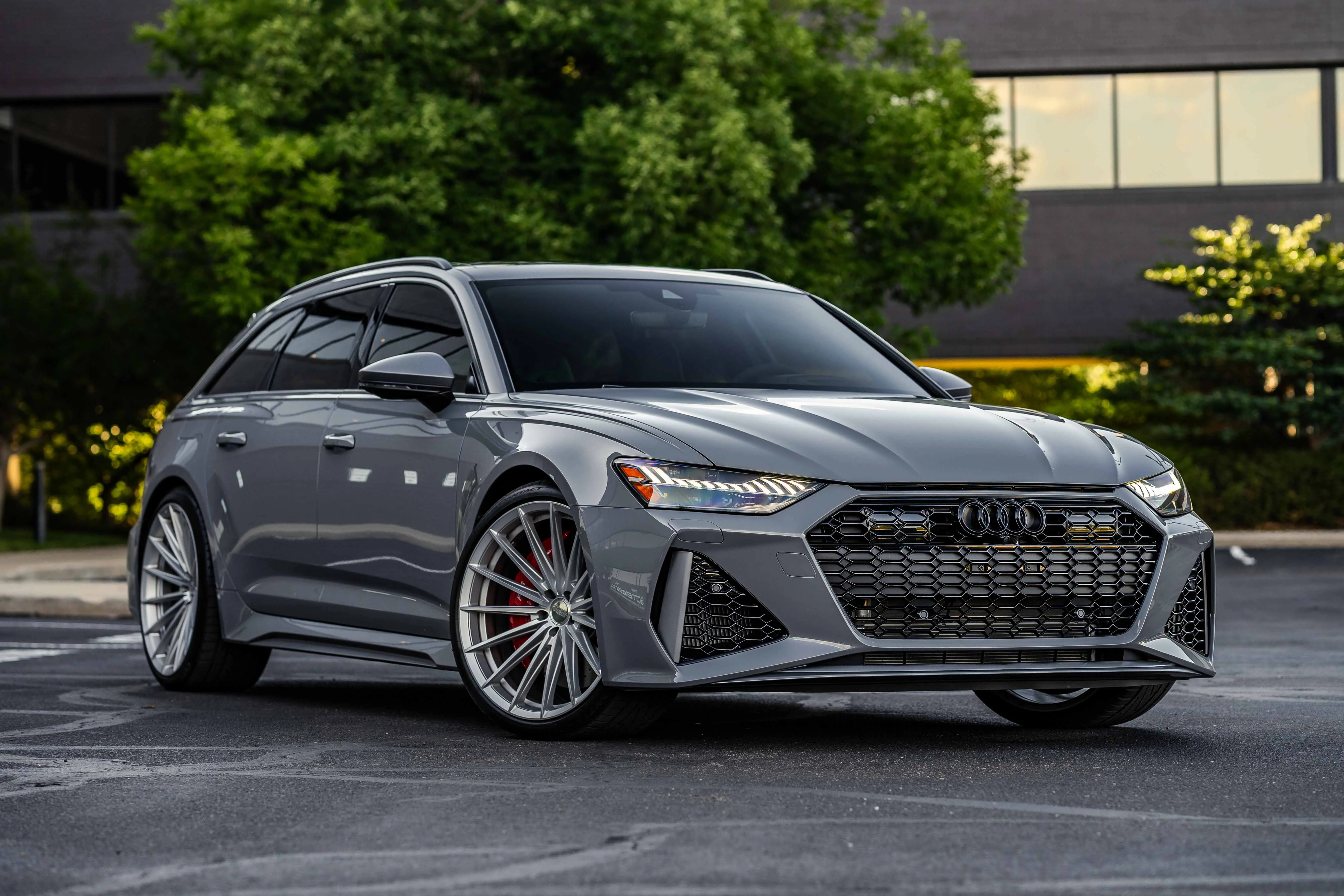 2026 Audi RS 6 Avant Performance photo 4