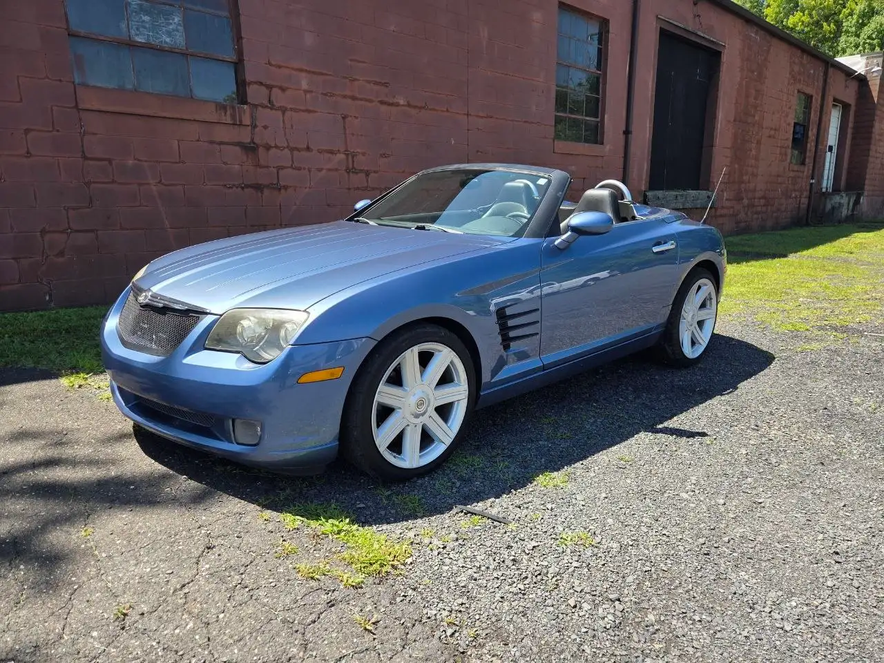 2005 Chrysler Crossfire Limited's photo
