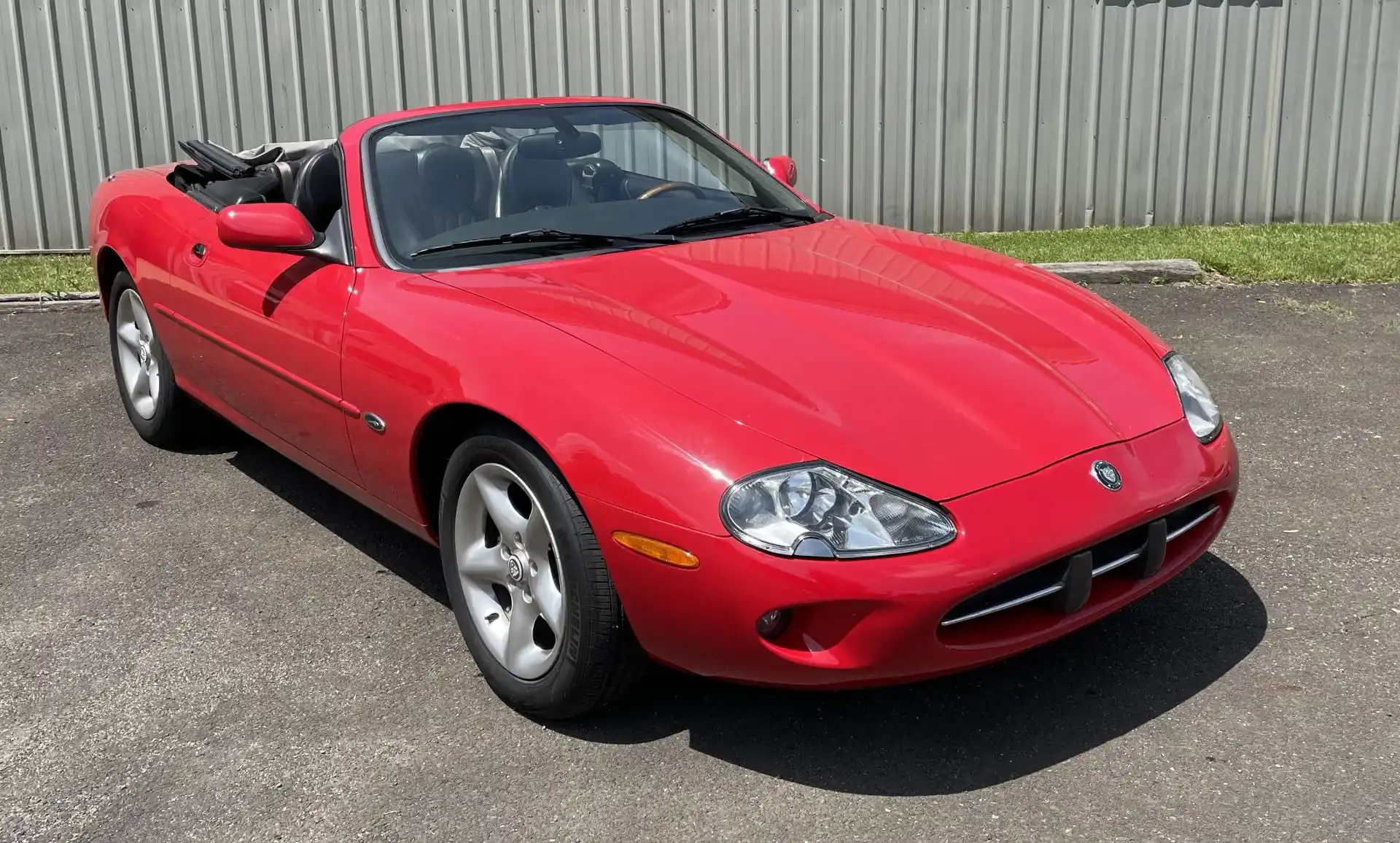 2000 Jaguar XK XK8's photo