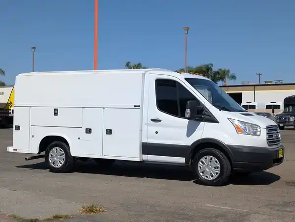 2017 Ford Transit T350 Cutaway SRW 138 WB's photo