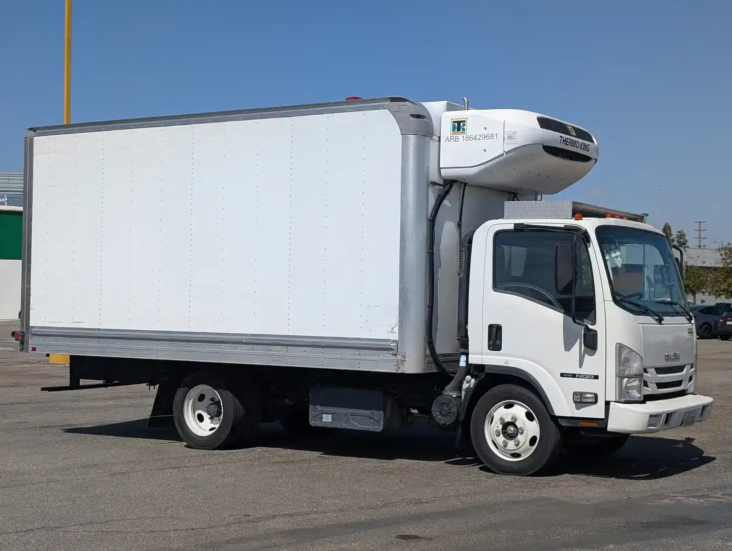 2019 Isuzu NQR Refrigeration 16FT Box Truck's photo