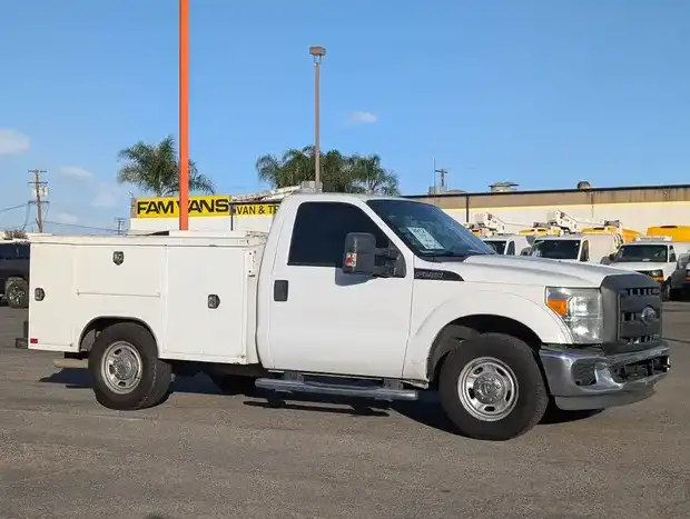 2012 Ford F-250 XLT Regular Cab's photo