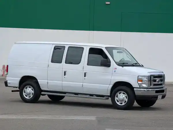 2014 Ford E-Series E-250 Van's photo