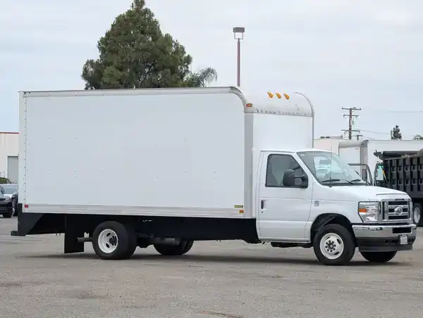 2024 Ford E-Series DRW E-450 Super Duty 176 in WB's photo