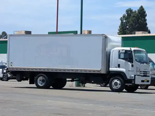 2018 Isuzu FTR's photo