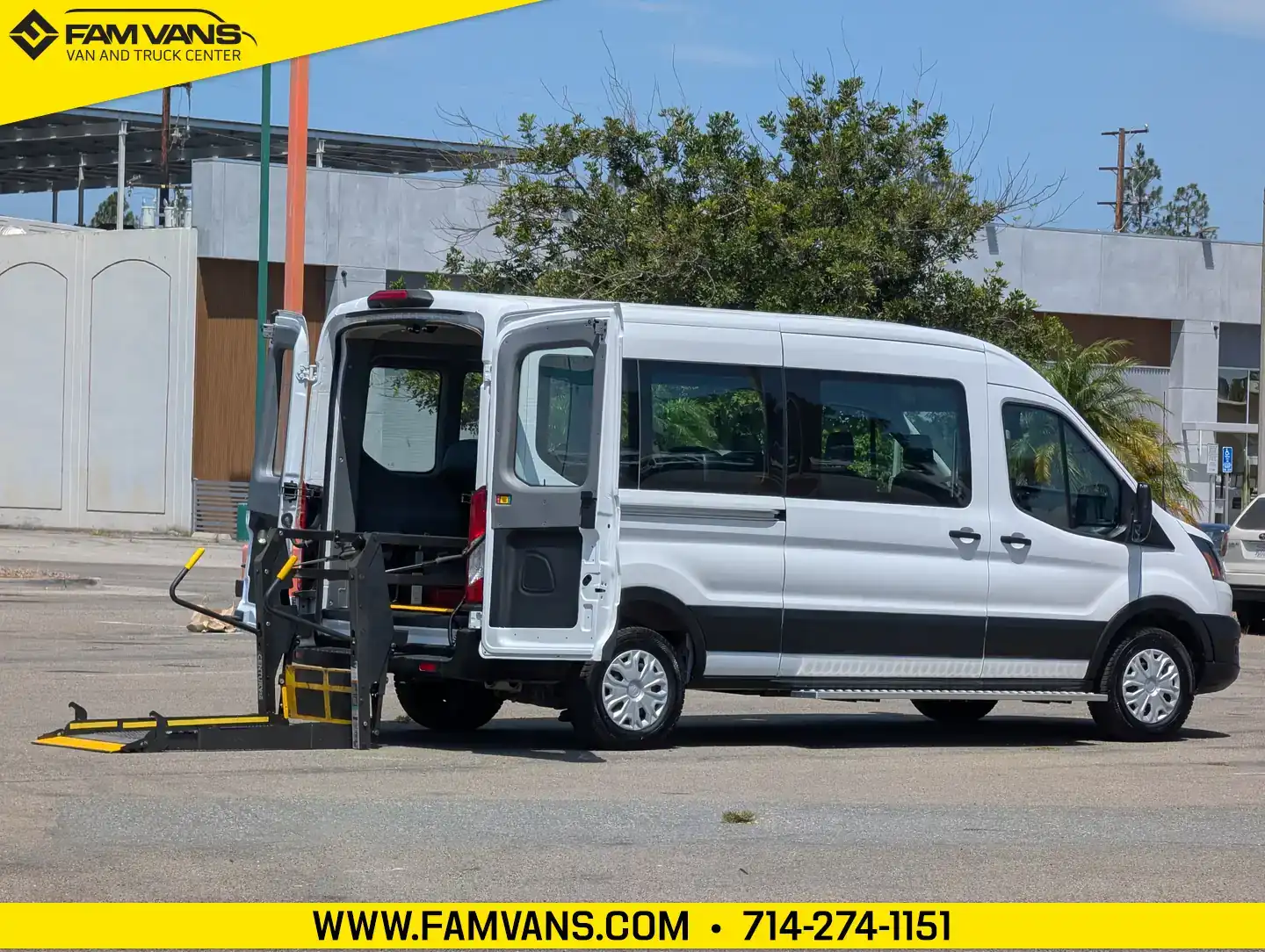 2023 Ford E-Transit Electric 350 Med Roof 148 WB's photo