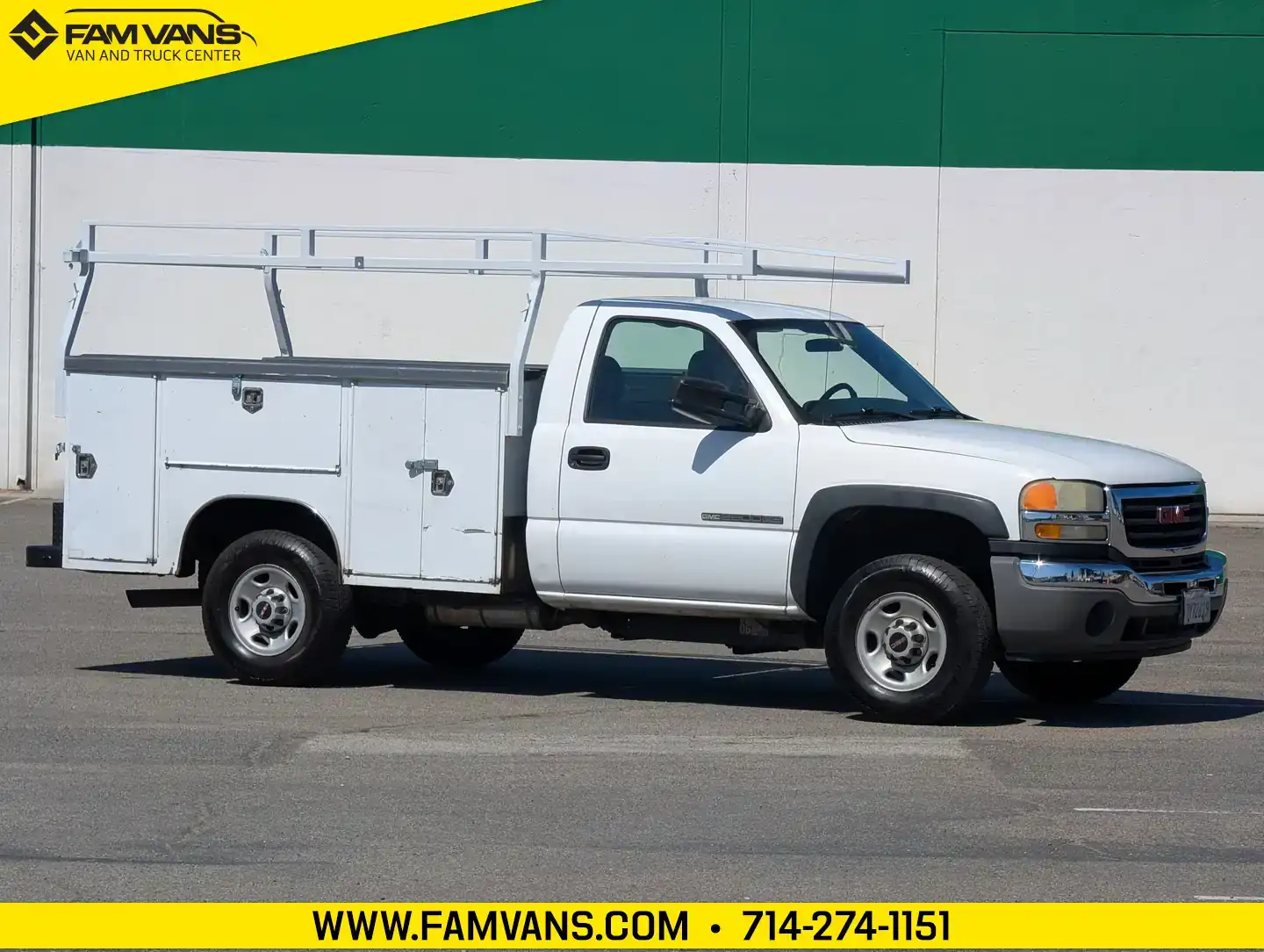 2005 GMC Sierra Work Truck 2WD Regular Cab LWB's photo