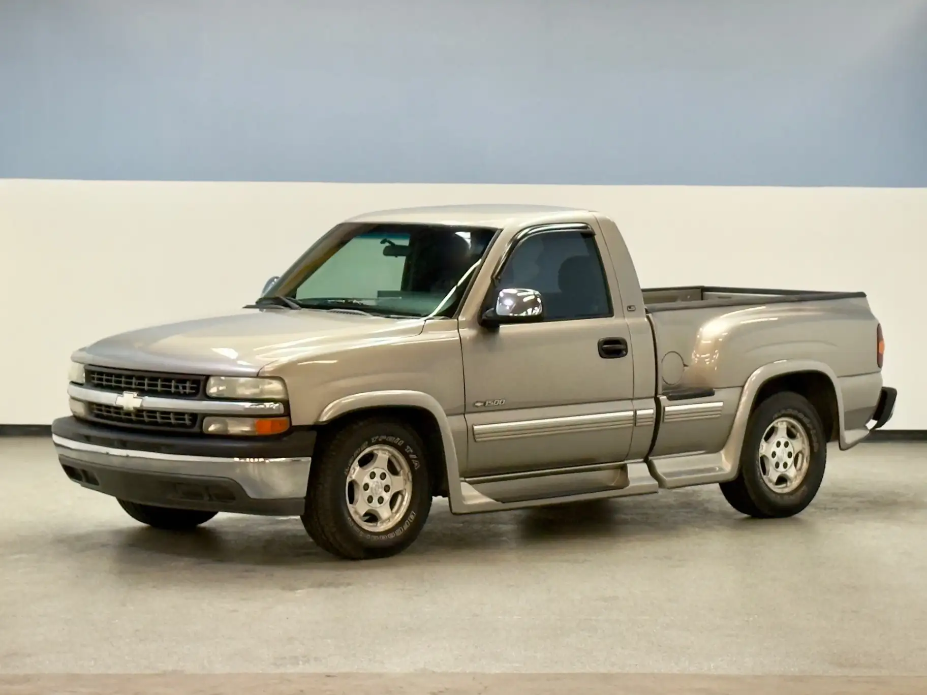 2000 Chevrolet Silverado 1500 LS Regular Cab SWB's photo