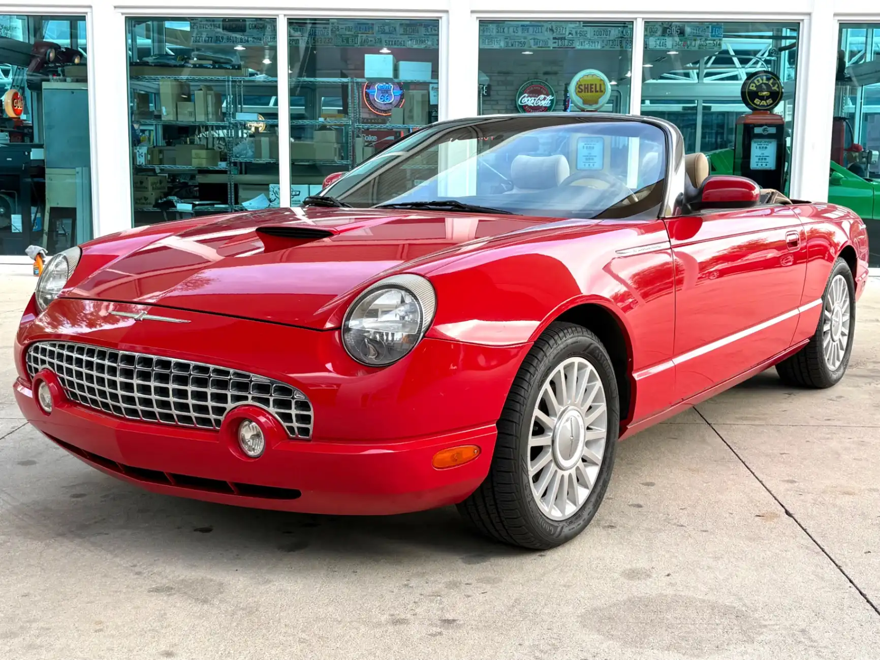 2005 Ford Thunderbird Deluxe's photo