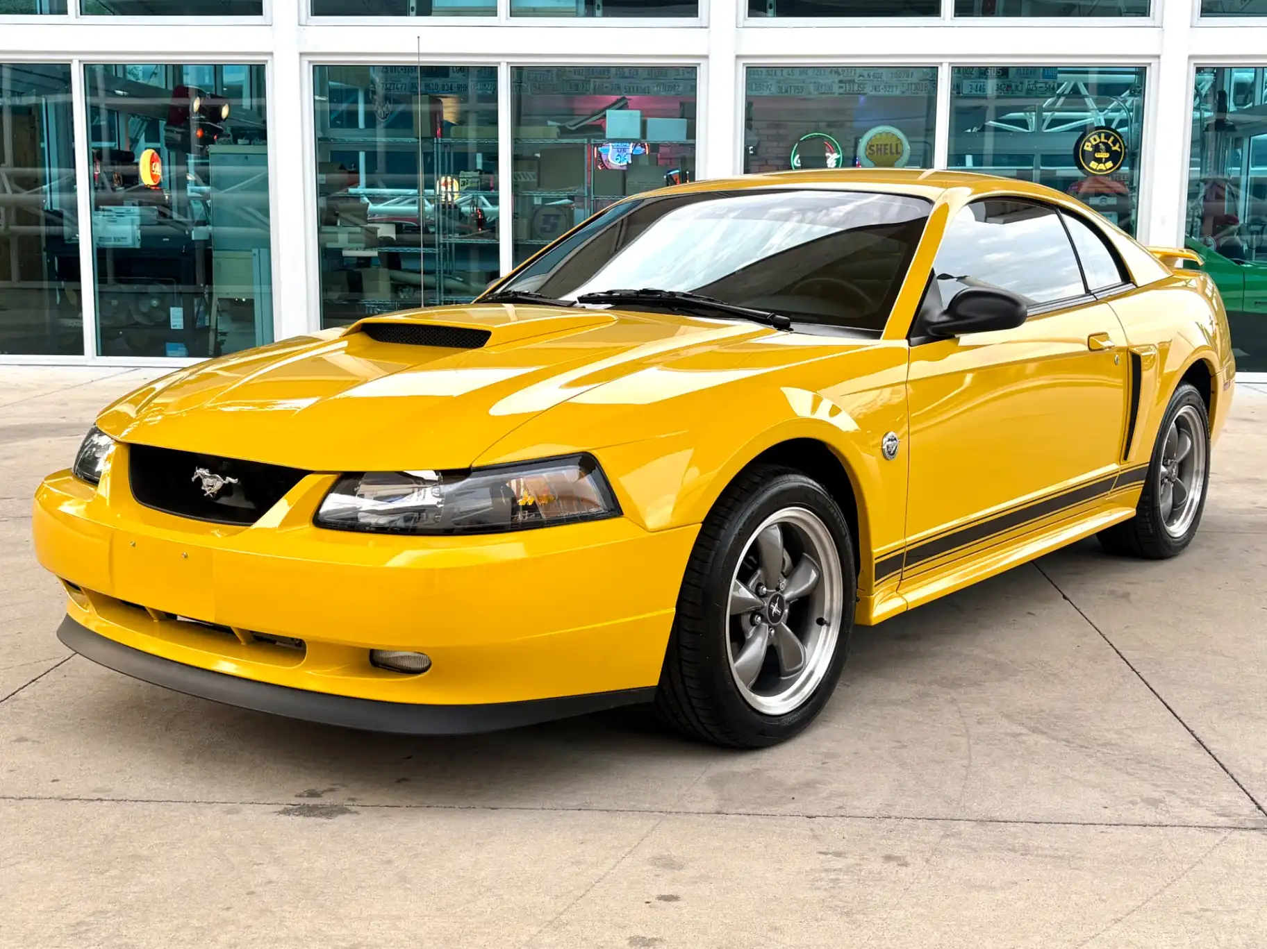 2004 Ford Mustang 4.6 GT Deluxe's photo