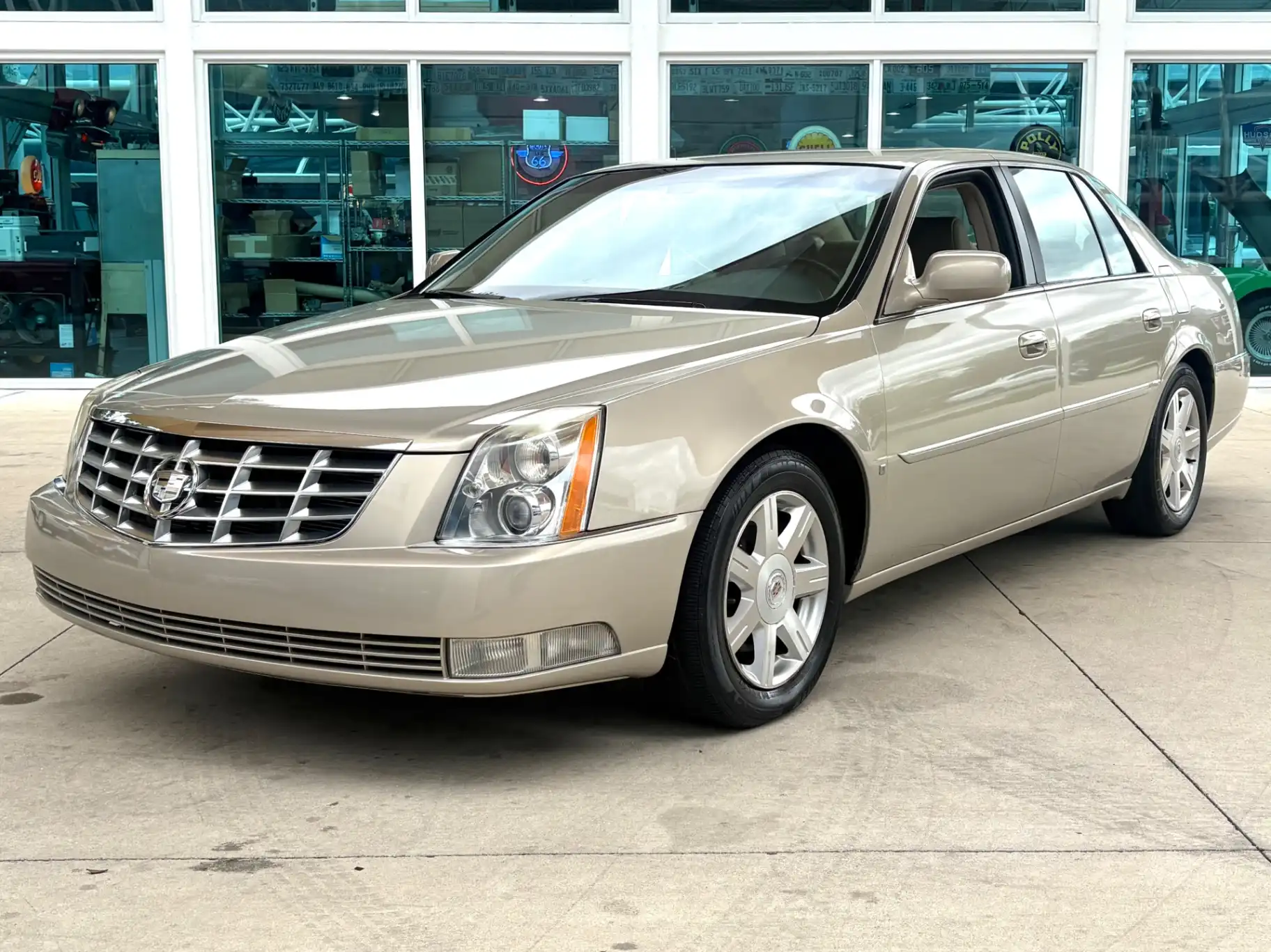 2007 Cadillac DTS V8's photo