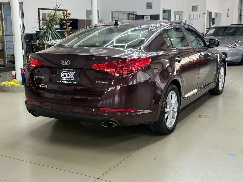 2012 Kia Optima EX Auto photo 3