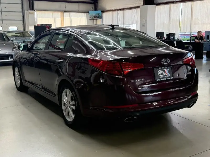 2012 Kia Optima EX Auto photo 5