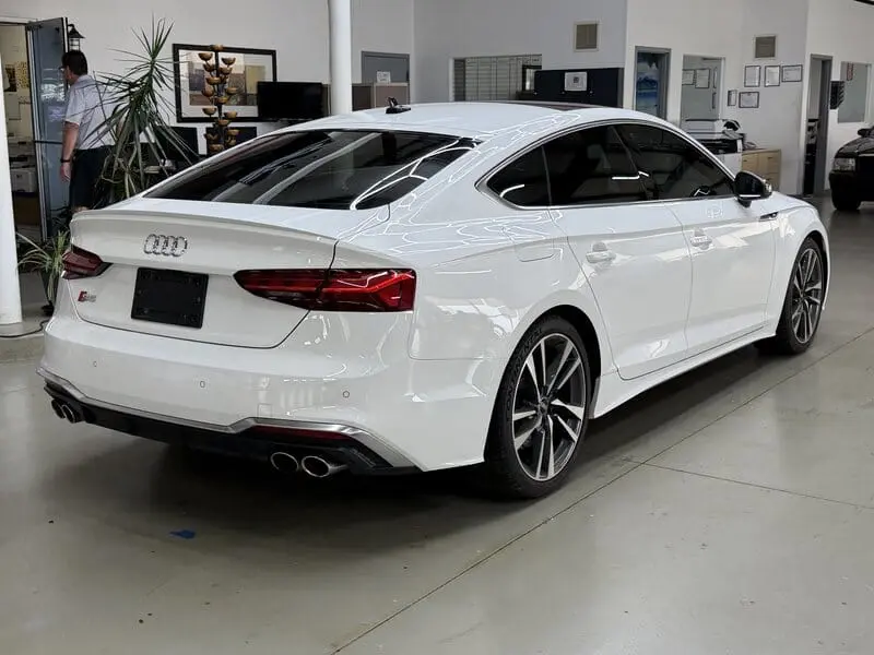 2022 Audi S5 Sportback Premium Plus quattro Tiptronic photo 3