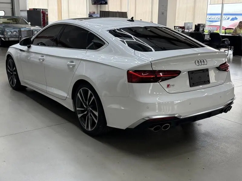 2022 Audi S5 Sportback Premium Plus quattro Tiptronic photo 5