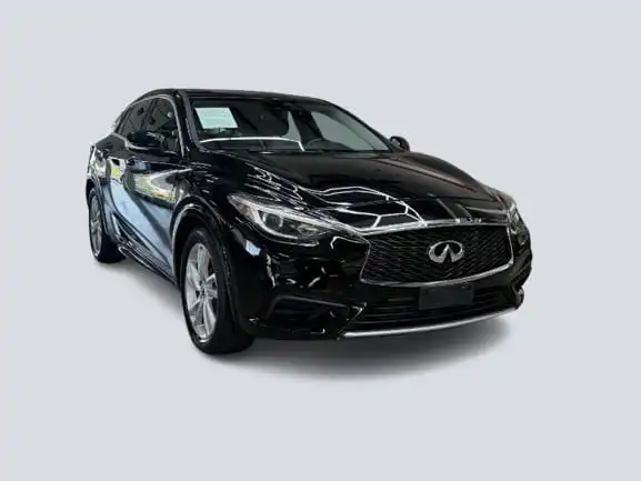 2018 INFINITI QX30 Luxury's photo