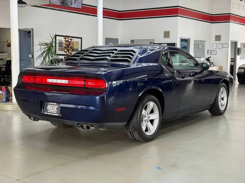 2014 Dodge Challenger SXT photo 4