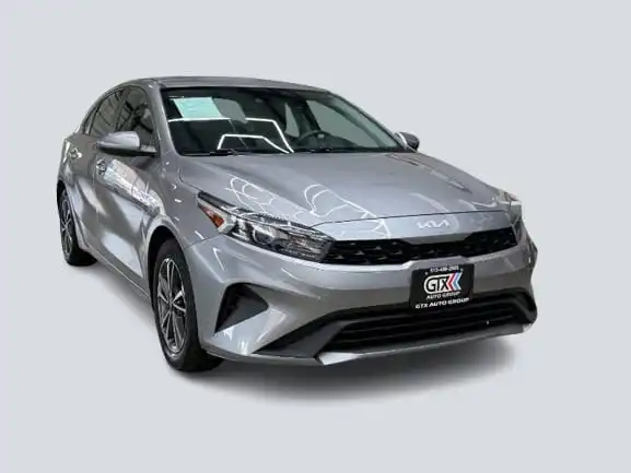 2023 Kia Forte LXS Auto's photo