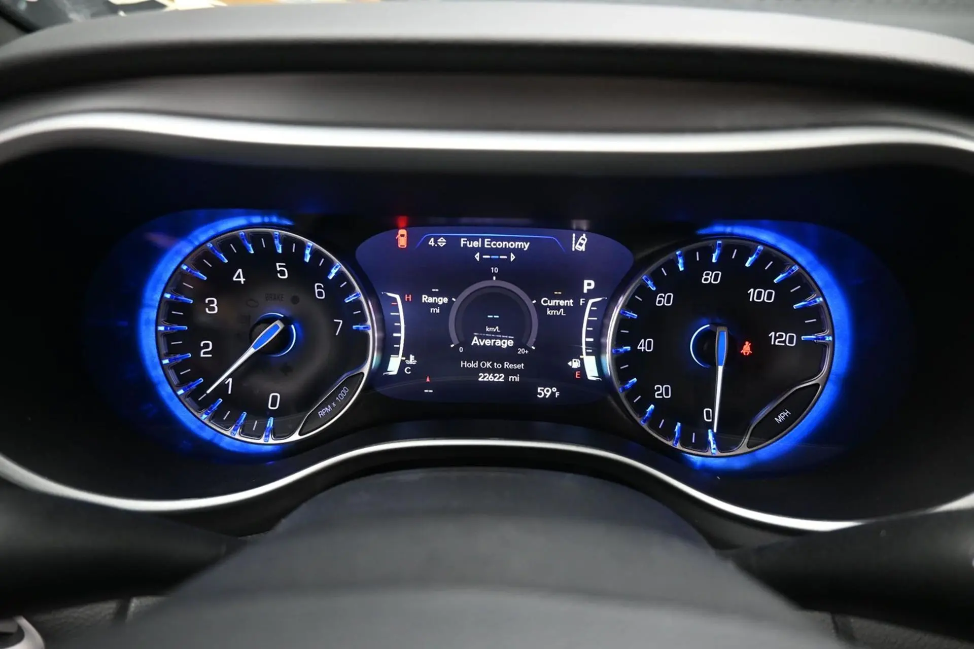 2025 Chrysler Pacifica Select photo 4