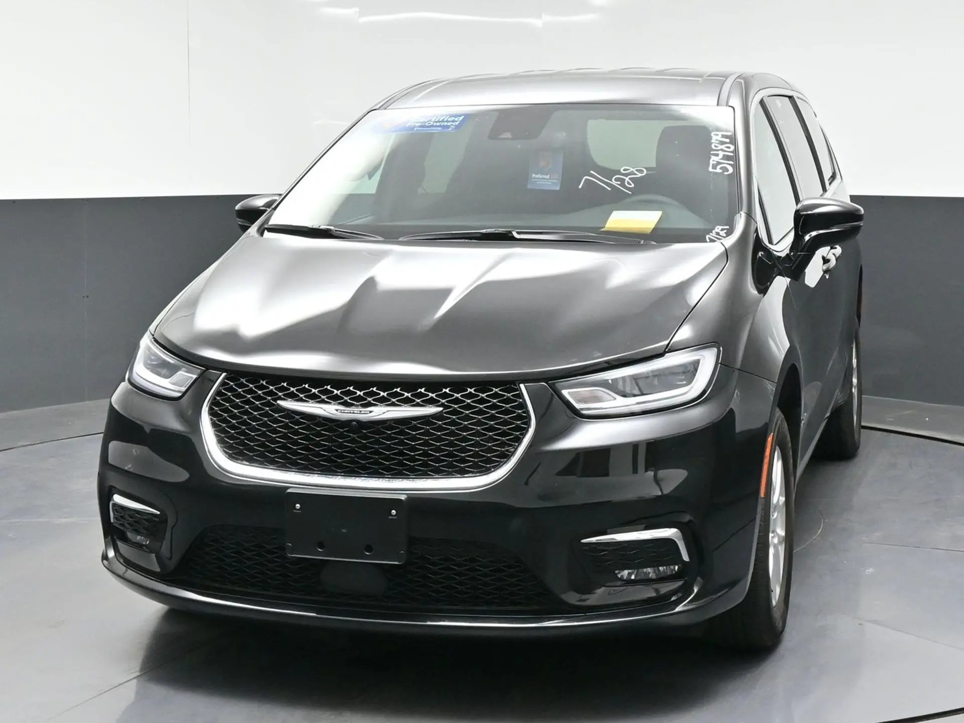 2025 Chrysler Pacifica Select photo 3