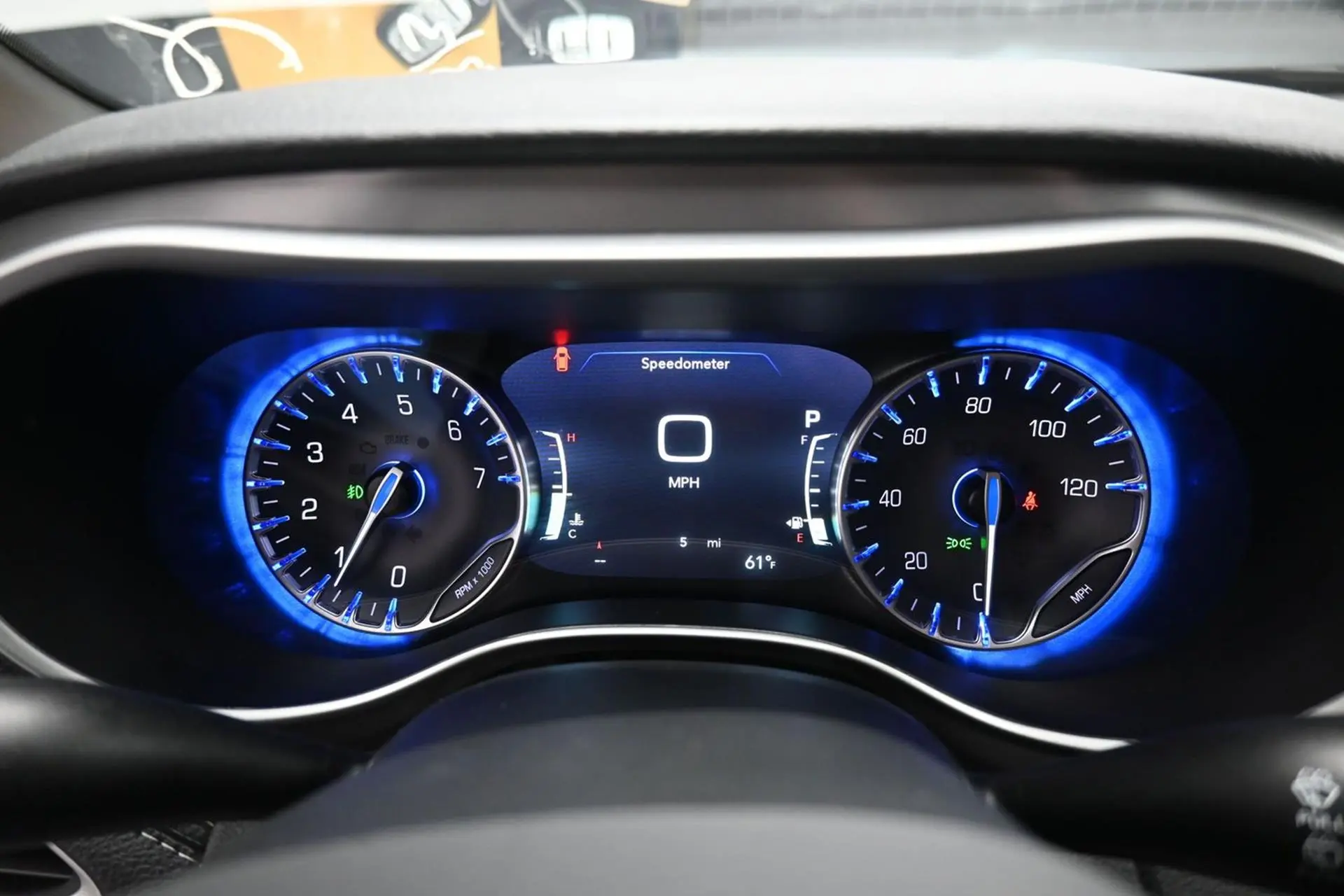 2026 Chrysler Pacifica Select photo 4