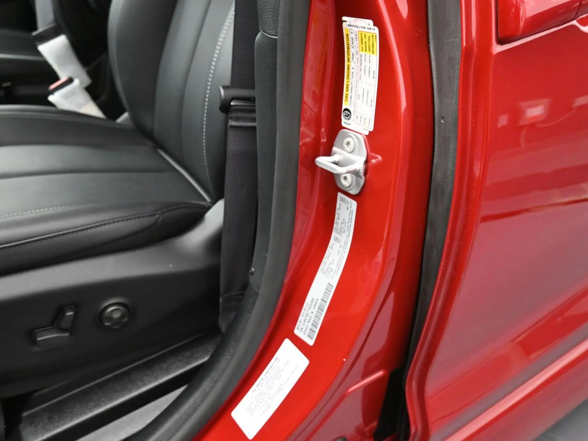 2026 Chrysler Pacifica Select photo 5