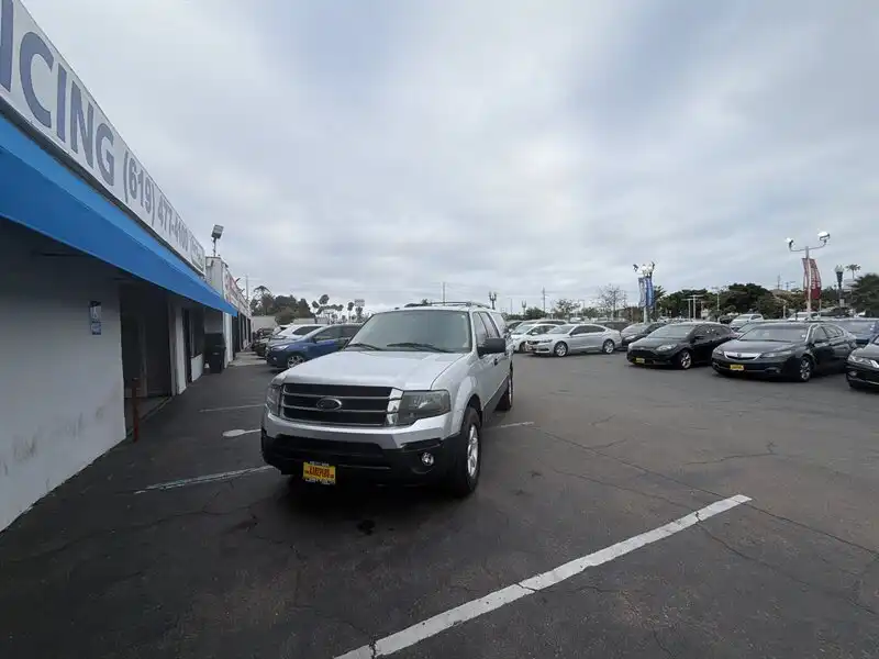 2016 Ford Expedition XL EL 4x4 (Fleet)'s photo