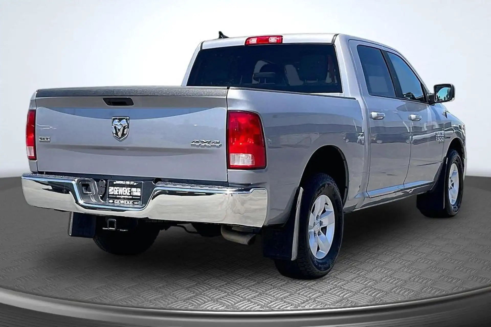 2021 RAM 1500 Classic SLT Crew Cab 4x4 5'7" Box's photo