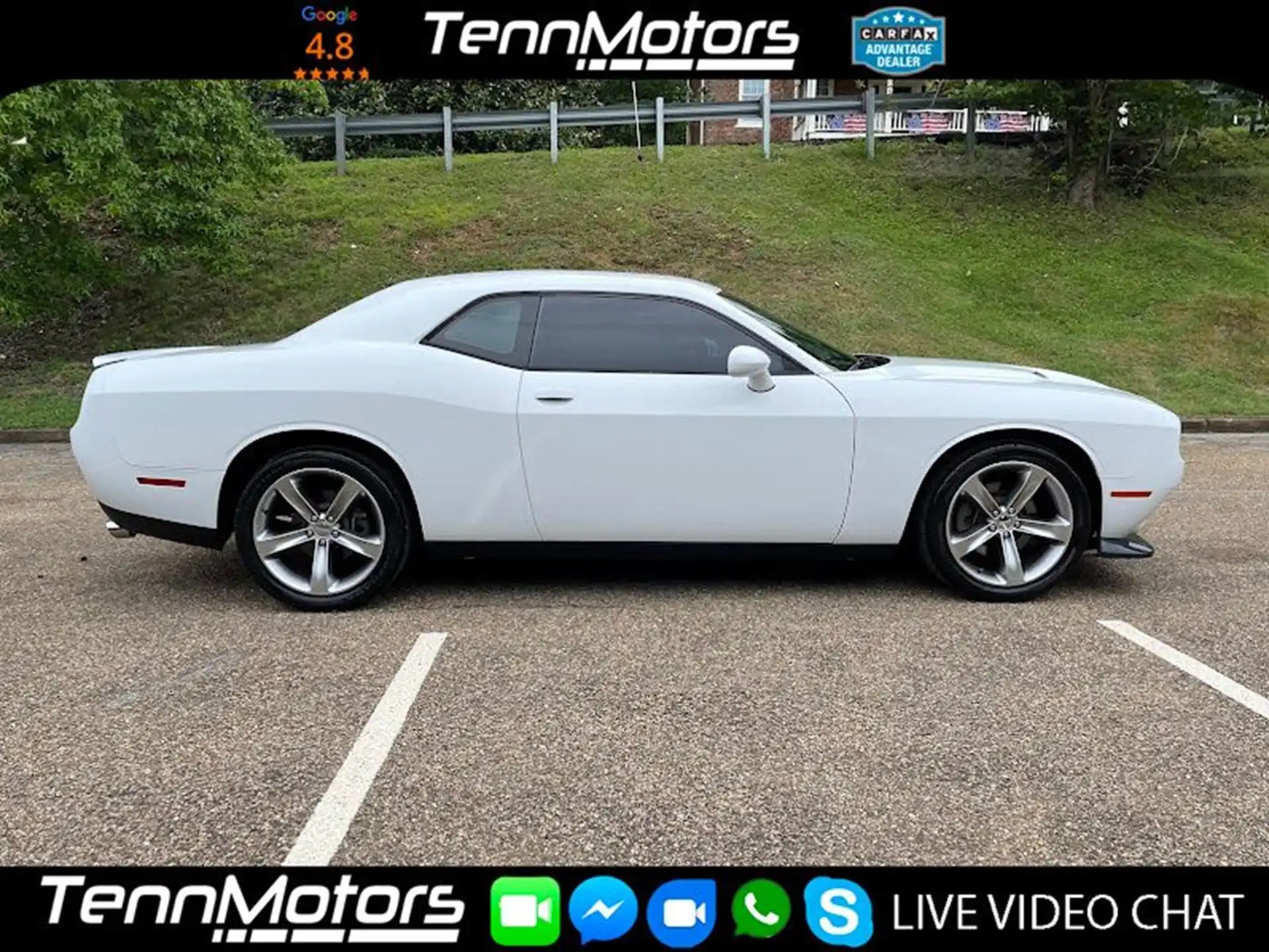2015 Dodge Challenger R/T's photo