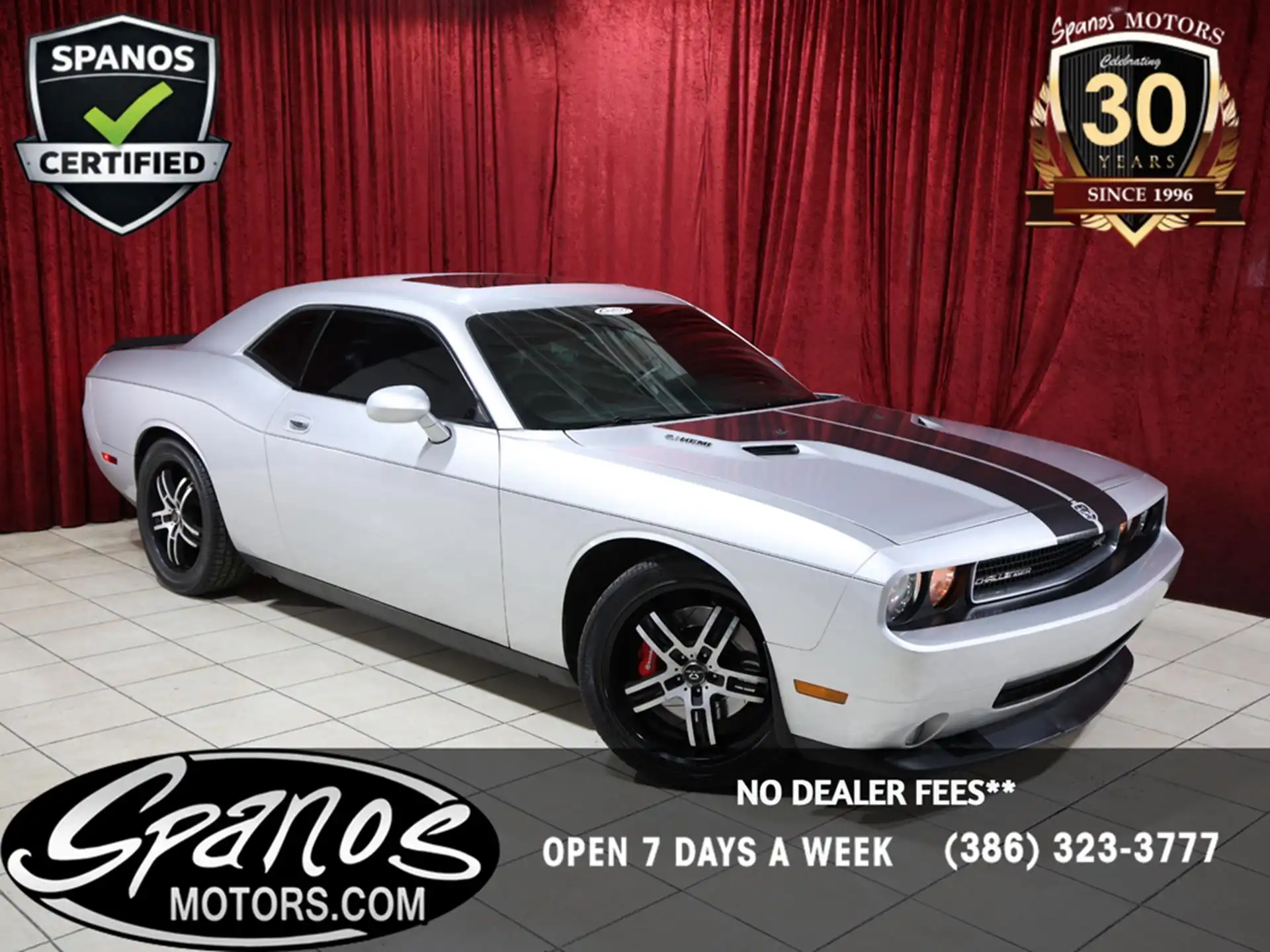 2010 Dodge Challenger SRT8's photo