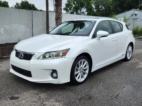 2013 Lexus CT 200h 200h's photo