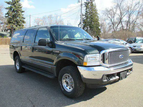 2004 Ford Excursion XLT 4X4 5.4L photo 1