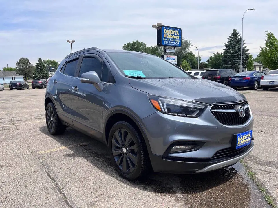 2019 Buick Encore Essence AWD photo 5
