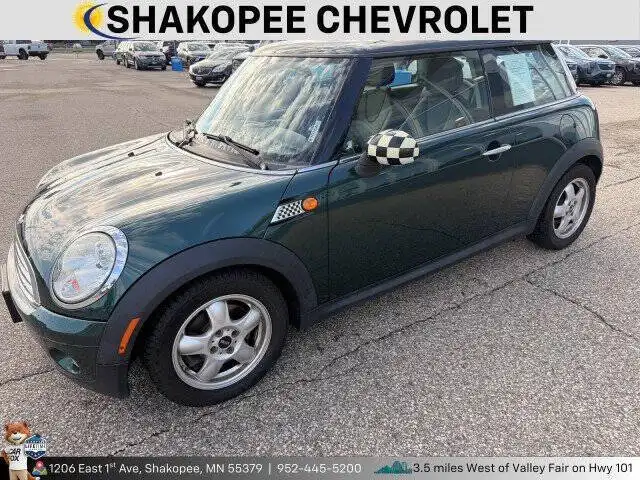 2009 MINI Cooper Base's photo