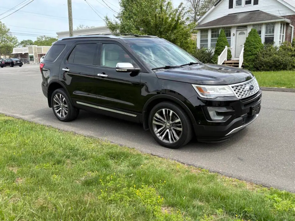 2016 Ford Explorer Platinum 4WD photo 3