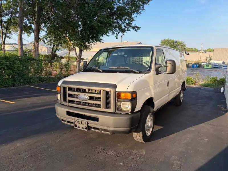 2011 Ford E-Series E-150 Van's photo