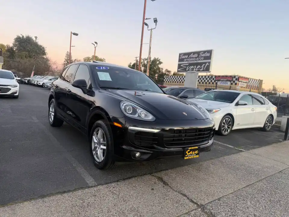 2016 Porsche Cayenne Tiptronic's photo