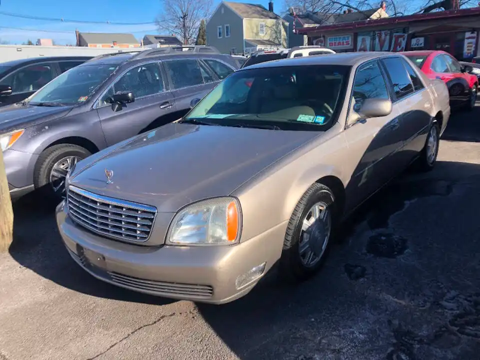 2004 Cadillac DeVille Base's photo