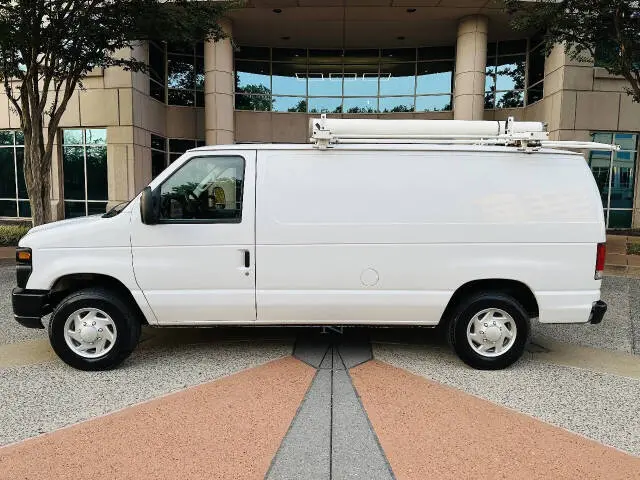 2014 Ford E-Series E-150 Van photo 3