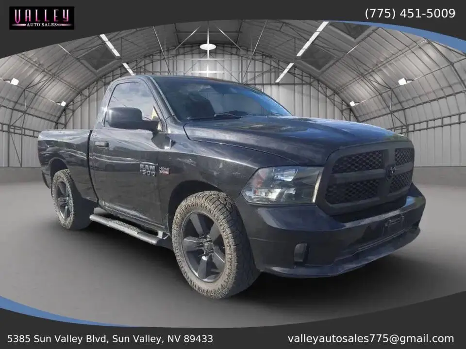 2017 RAM 1500 Express Regular Cab 6'4 photo 1