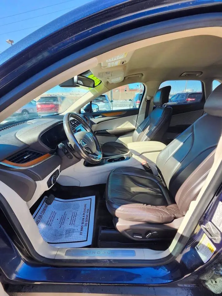 2017 Lincoln MKC Select AWD photo 5