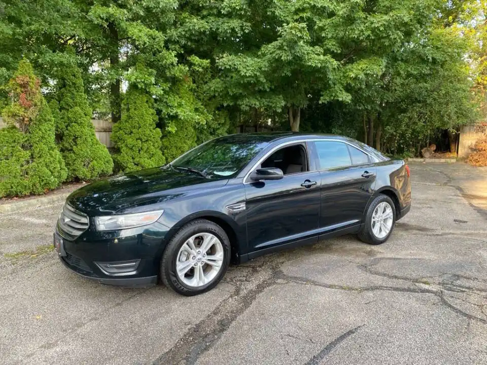 2014 Ford Taurus SEL FWD's photo