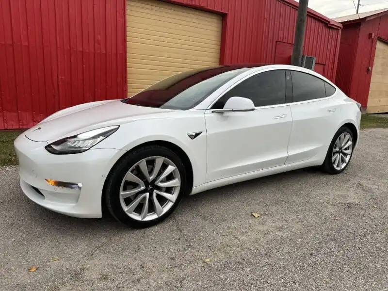 2018 Tesla Model 3 Long Range Dual Motor All-Wheel Drive's photo