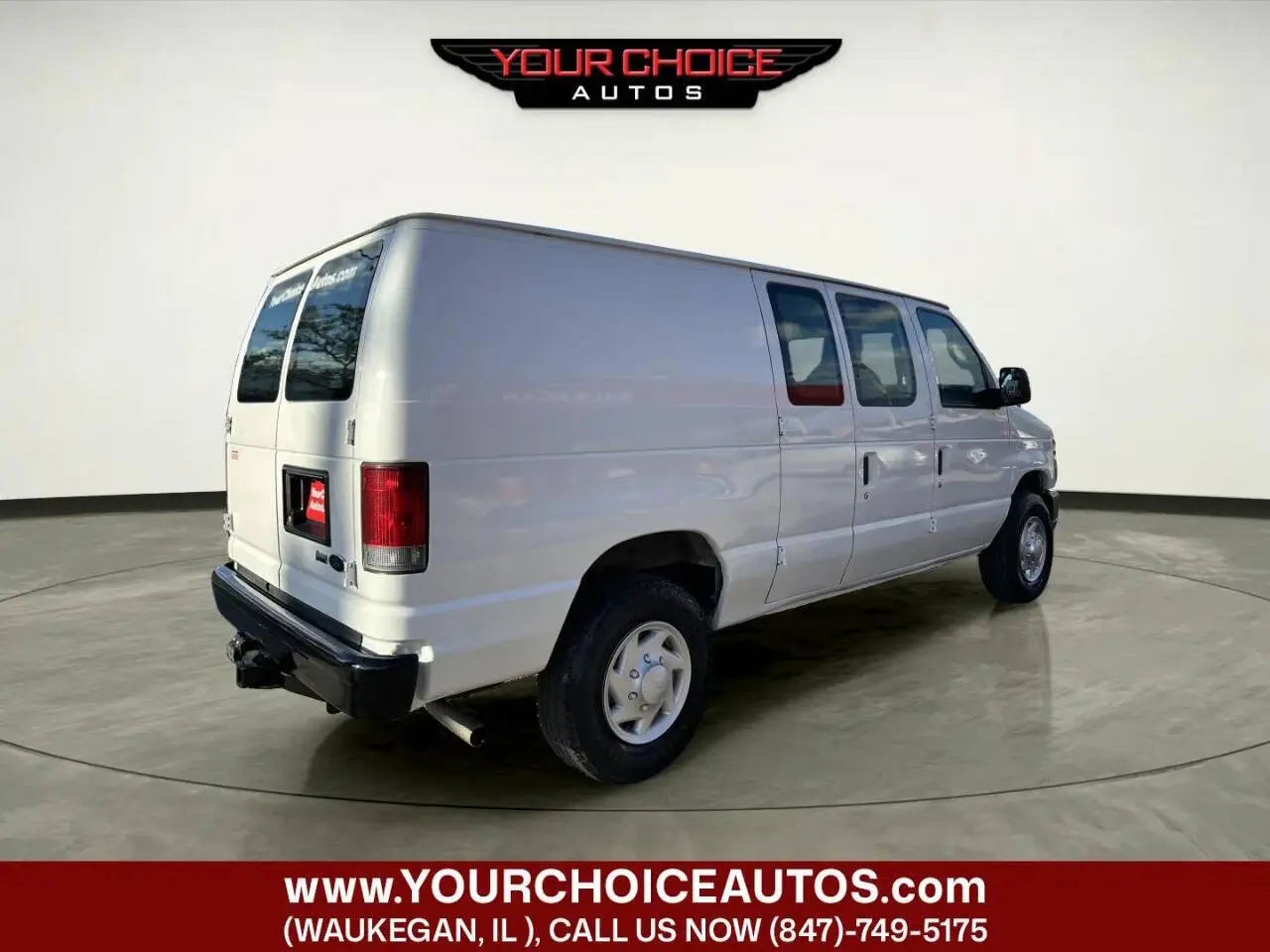 2012 Ford E-Series E-250 Van photo 3