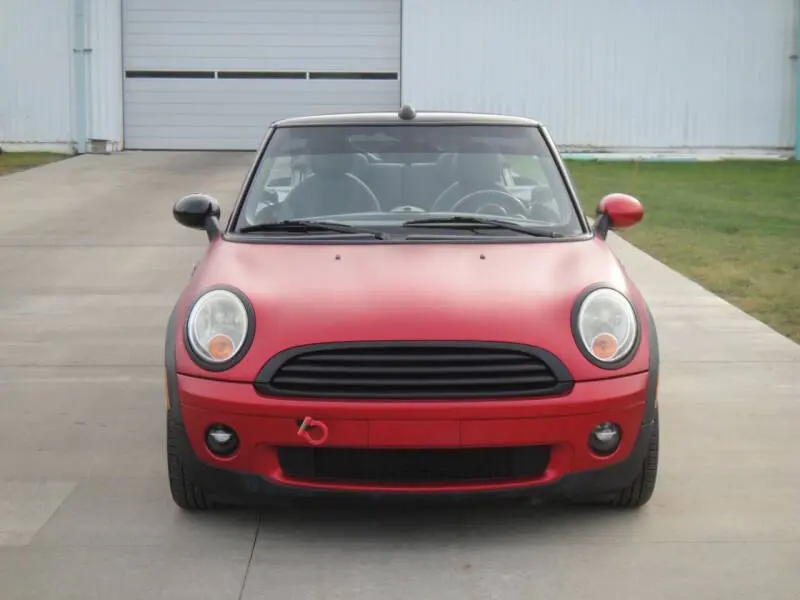 2010 MINI Cooper Base photo 3