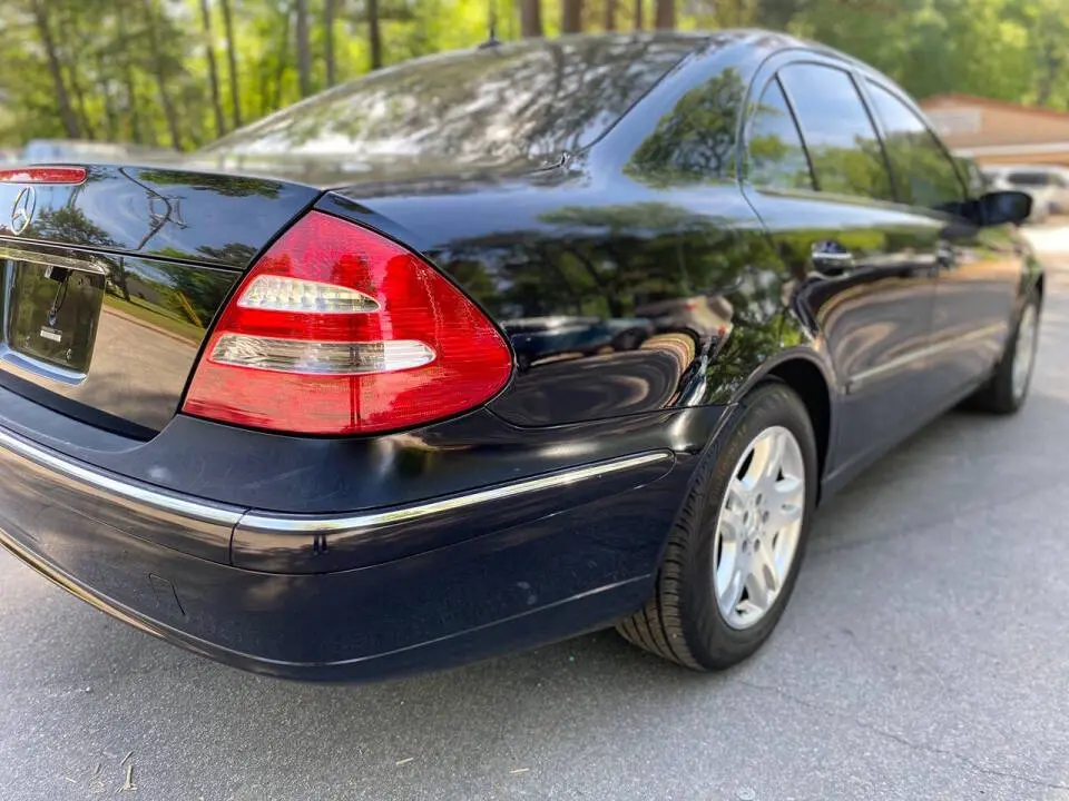 2005 Mercedes-Benz E-Class E320 photo 3