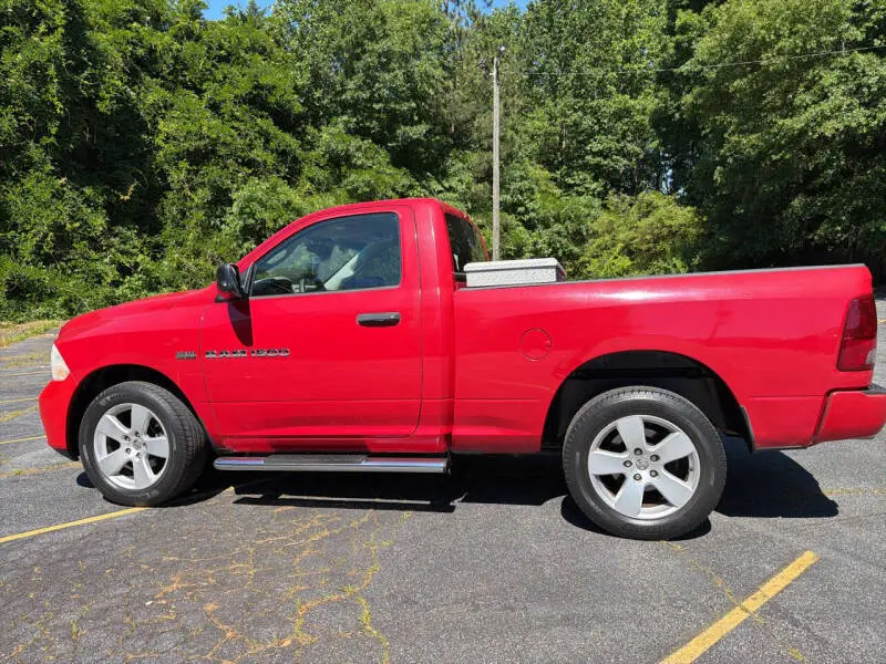 2012 RAM 1500 Express Regular Cab SWB photo 3