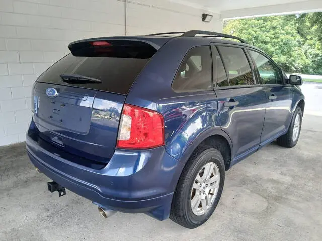 2012 Ford Edge SE photo 5