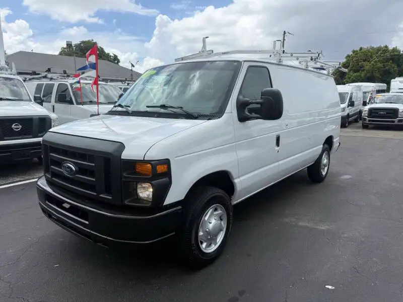 2014 Ford E-Series E-150 Van photo 1